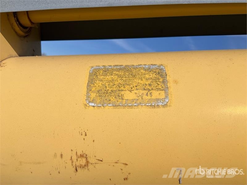 Westfield W70-46 7 in x 46 ft Electric Grain Auger Material de transporte