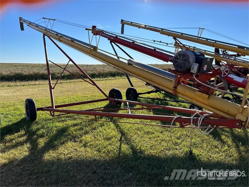 Westfield WR60-61 6 in x 61 ft Grain Auger Dopravní zařízení