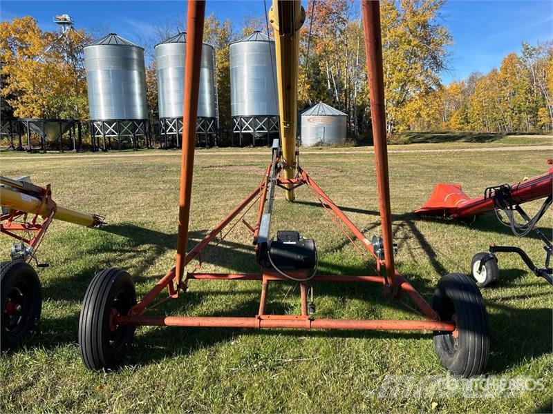 Westfield WR70 7 in x 51 ft Grain Auger Attrezzature di trasporto