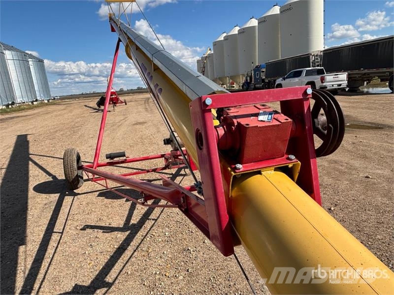 Westfield WR80-46 8 in x 46 ft Grain Auger معدات نقل
