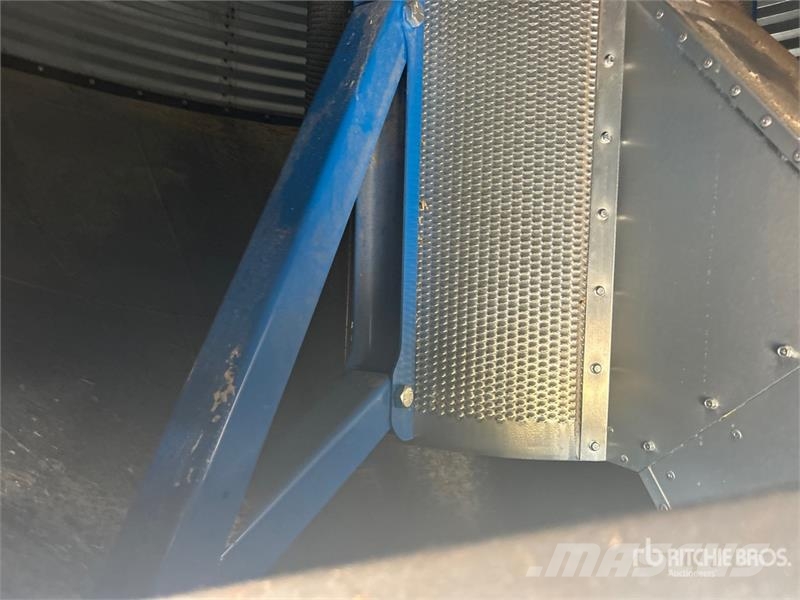 Westor 1805 +/- 4800 bu 5 Ring Grain Bin Maszyny uprawowe,przechowalnie - Inne