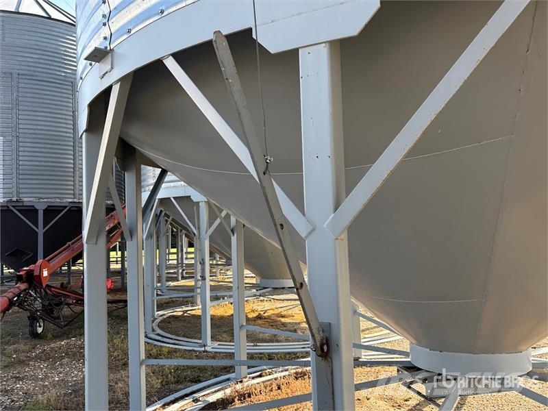 Westor 1805 +/- 4920 bu 5 Ring Hopper Grain Bin 作物プロセスッサーと収納ユニット/機械 - その他
