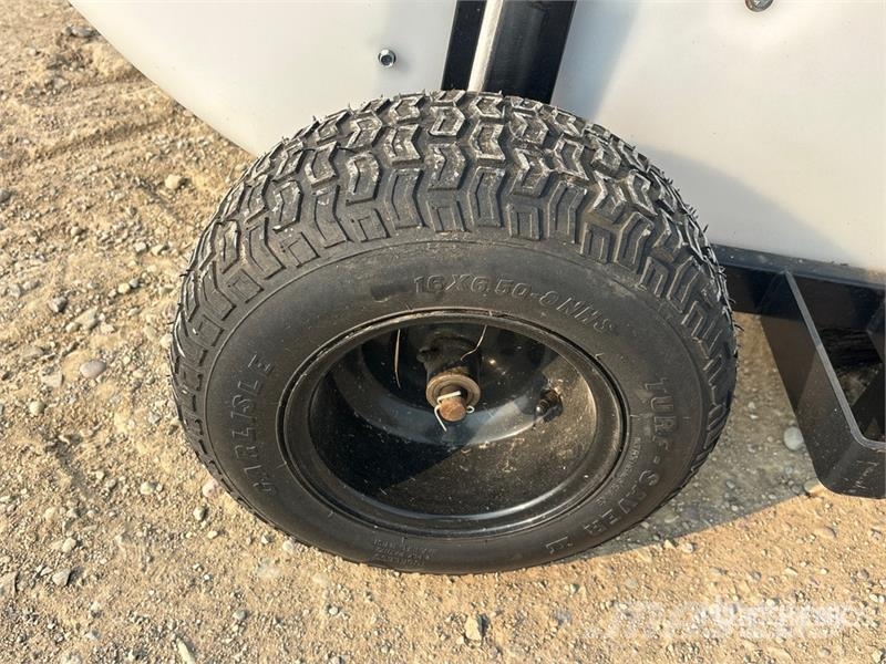 Westward 41 in Lawn Sweeper ماكينات زراعية - غير ذلك