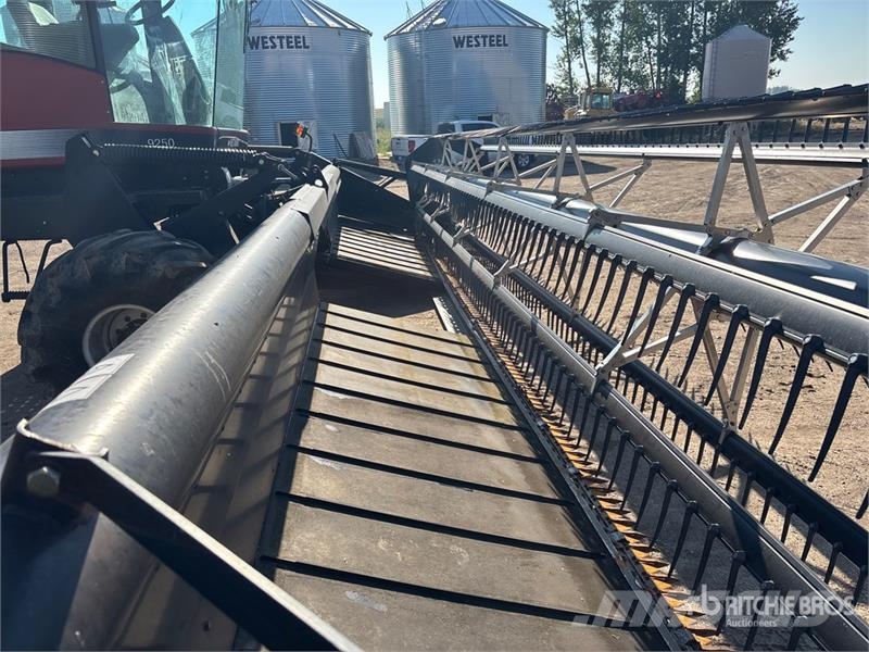 Westward 9250 30 ft Swather Windrower Segadoras hileradoras
