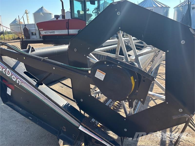 Westward 9250 30 ft Swather Windrower Segadoras hileradoras