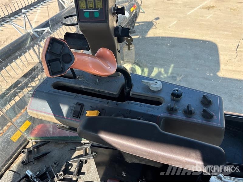 Westward 9250 30 ft Swather Windrower Segadoras hileradoras