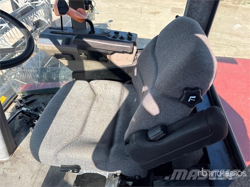 Westward 9250 30 ft Swather Windrower Segadoras hileradoras