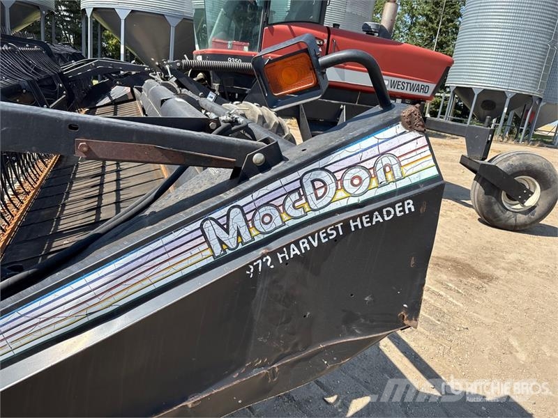 Westward 9350 30 ft Swather Windrower Segadoras hileradoras