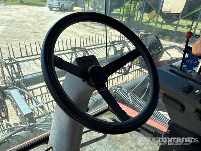 Westward 9350 30 ft Swather Windrower Segadoras hileradoras