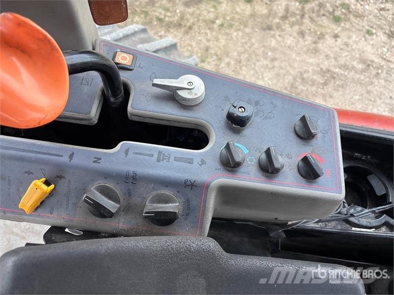 Westward 9352I 30 ft Swather Windrower محشات
