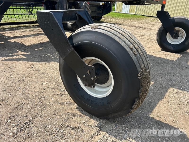 Westward M100 35 ft Swather Windrower Segadoras hileradoras
