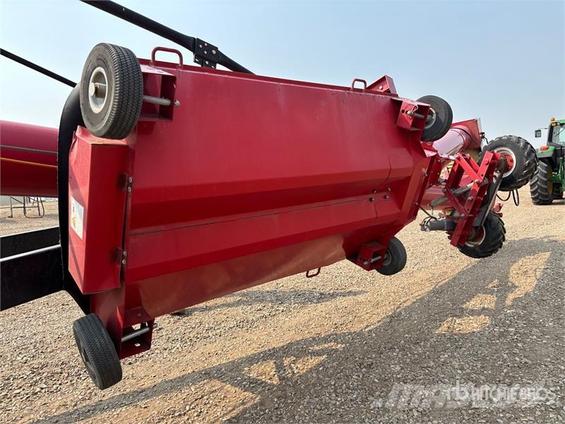 Wheatheart 13 in x 84 ft Swing Grain Auger Transportbånd
