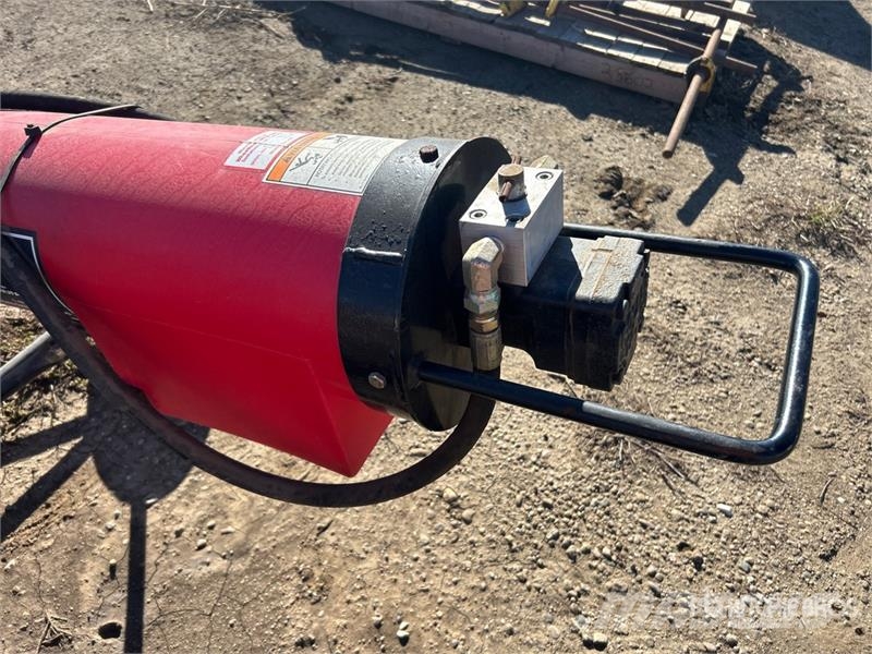 Wheatheart 9 in x 7 ft Hydraulic Transfer Grain Auger Транспортне обладнання