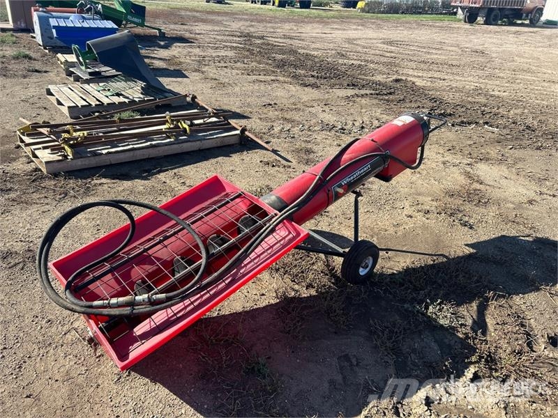 Wheatheart 9 in x 7 ft Hydraulic Transfer Grain Auger Транспортне обладнання