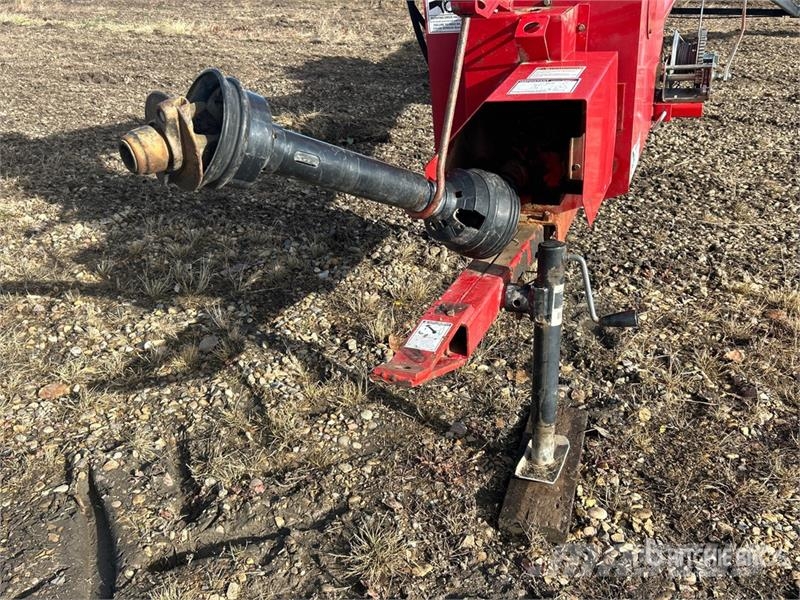 Wheatheart SA1371 13 in x 71 ft Swing Grain Auger Szállító berendezések