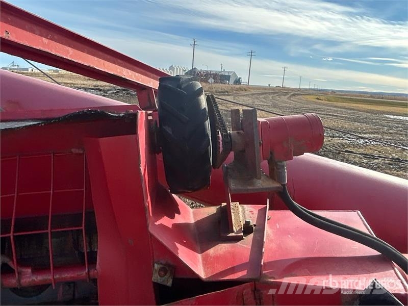 Wheatheart SA1371 13 in x 71 ft Swing Grain Auger Szállító berendezések