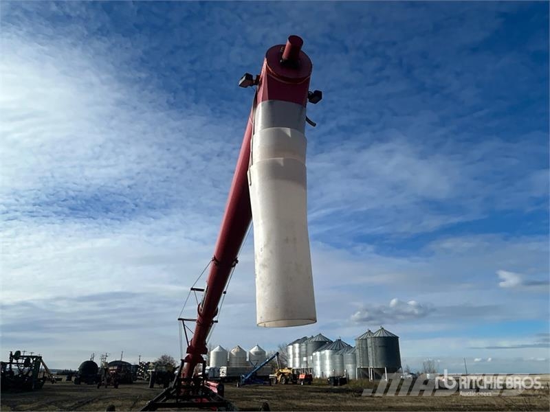 Wheatheart SA1371 13 in x 71 ft Swing Grain Auger Szállító berendezések