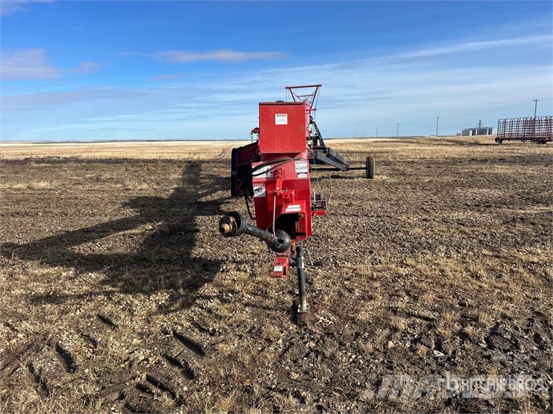 Wheatheart SA1371 13 in x 71 ft Swing Grain Auger Szállító berendezések