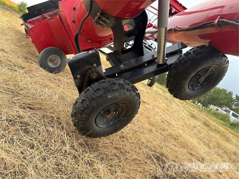 Wheatheart SA1371 13 in x 71 ft Swing Grain Auger Material de transporte