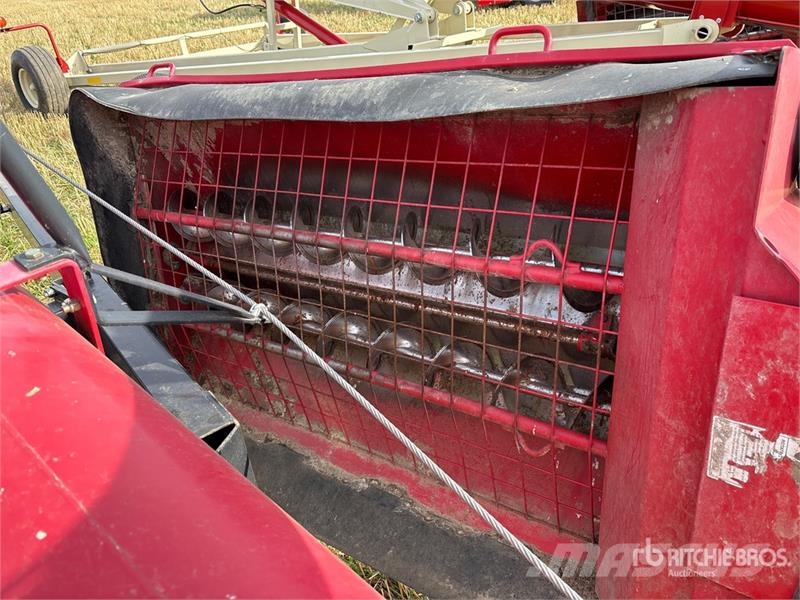 Wheatheart X130-84 13 in x 84 ft Swing Grain Auger Szállító berendezések