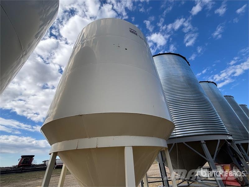 Wheatland 1212E +/- 34 ton Smooth Wall Hopper Grai Unidades/máquinas de processamento e armazenamento de culturas - Outros