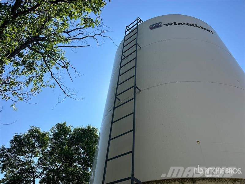 Wheatland 1215 +/- 1400 bu Smooth Wall Hopper Grai Crop processing and storage units/machines - Others