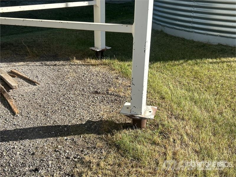  Wheatland 1615E +/- 2200 bu Smooth Wall Hopper Gra Stockage, conditionnement - Autres