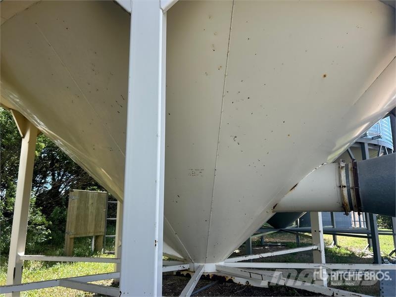 Wheatland 1620 +/- 4100 bu Smooth Wall Hopper Grai Foredlings- og lagerhåndteringsutstyr - Annet