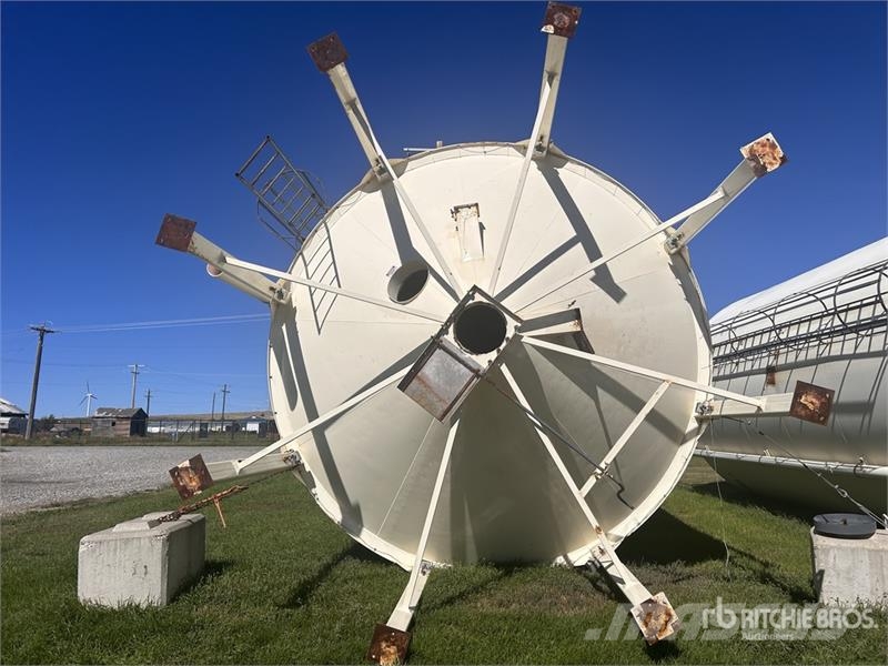  Wheatland 1630EMWIPC Bottom Hopper Fertilizer Bin Muut lannoituskoneet ja lisävarusteet