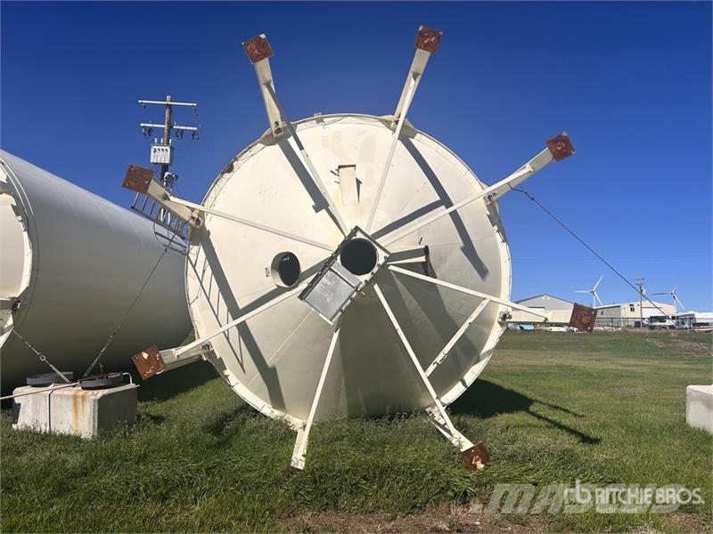  Wheatland 1630EMWIPC Bottom Hopper Fertilizer Bin Muut lannoituskoneet ja lisävarusteet