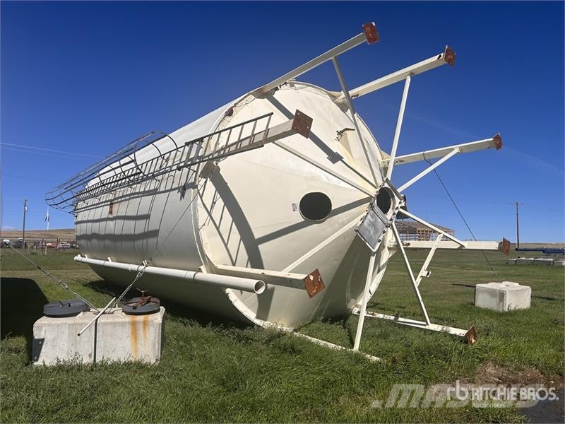  Wheatland 1630EMWIPC Bottom Hopper Fertilizer Bin Muut lannoituskoneet ja lisävarusteet