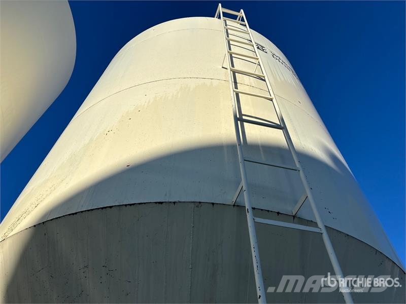  Wheatland +/- 2000 bu Hopper Grain Bin وحدات / آلات معالجة المحاصيل وتخزينها - أخرى