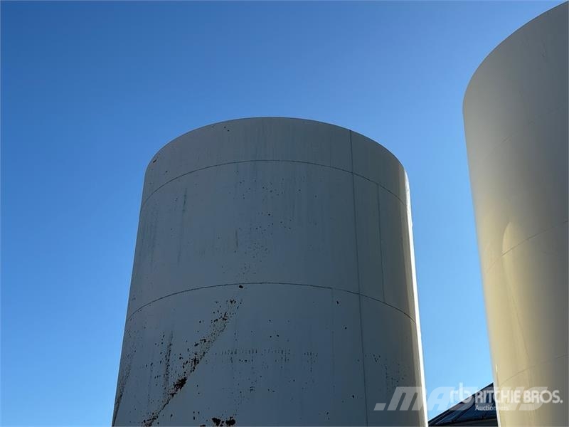  Wheatland +/- 2000 bu Hopper Grain Bin وحدات / آلات معالجة المحاصيل وتخزينها - أخرى