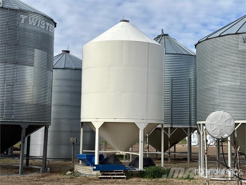  Wheatland Grain Max 2000 +/- 2000 bu Smooth Wall H وحدات / آلات معالجة المحاصيل وتخزينها - أخرى