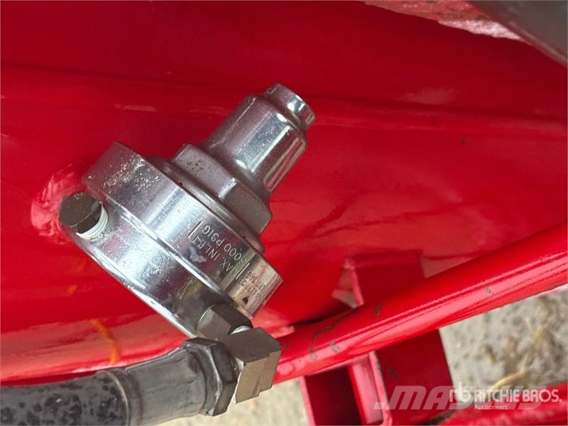 Wheeled Dry Chemical Fire Extinguisher مكونات أخرى