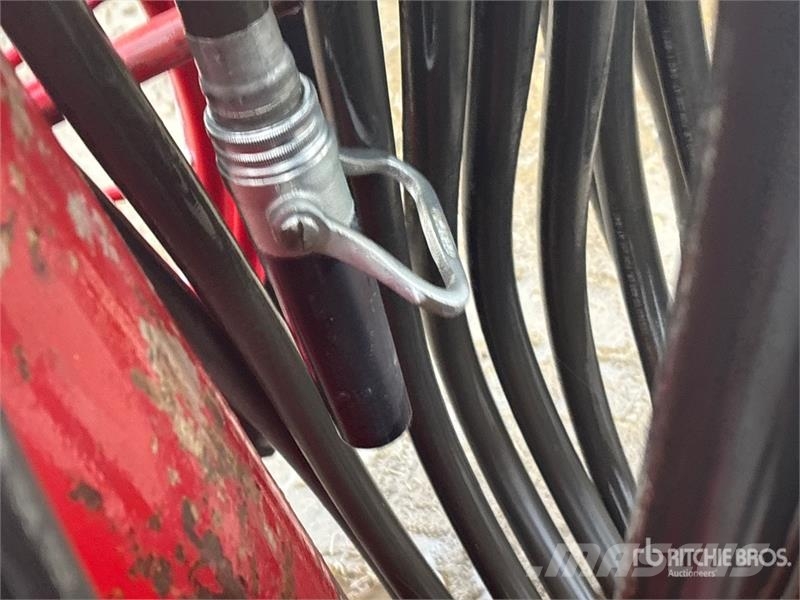 Wheeled Dry Chemical Fire Extinguisher مكونات أخرى