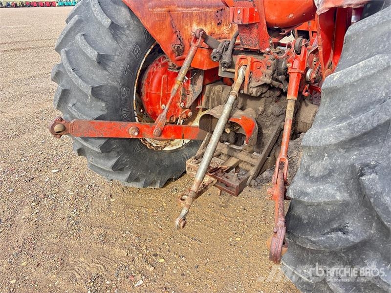 White 1370 2WD Utility Tractor Kleintraktoren
