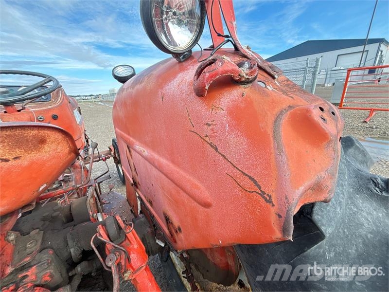 White 1370 2WD Utility Tractor Kleintraktoren