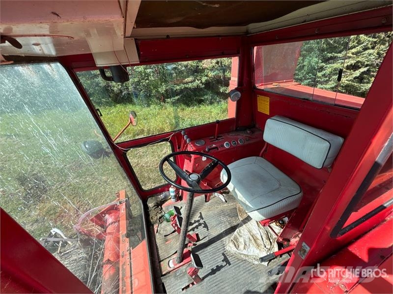 White 5542 Combine Harvester (Inoperable) Θεριζοαλωνιστικές μηχανές
