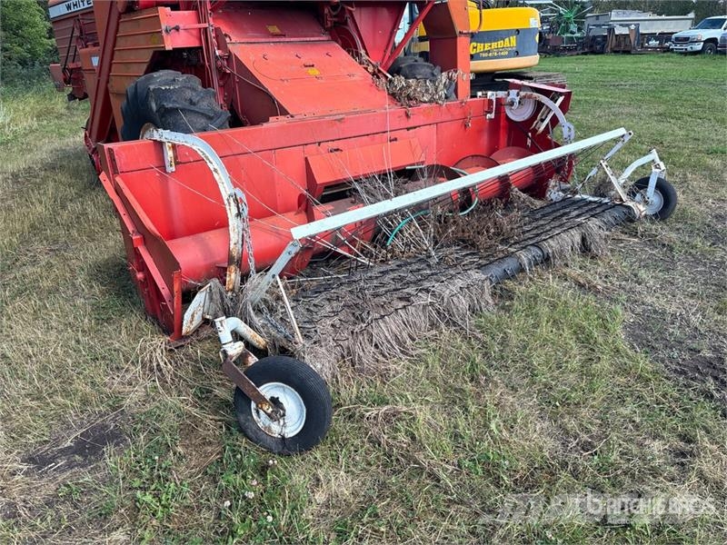 White 5542 Combine Harvester (Inoperable) Θεριζοαλωνιστικές μηχανές