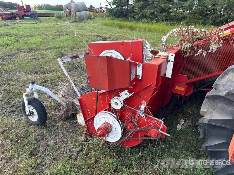 White 5542 Combine Harvester (Inoperable) Θεριζοαλωνιστικές μηχανές