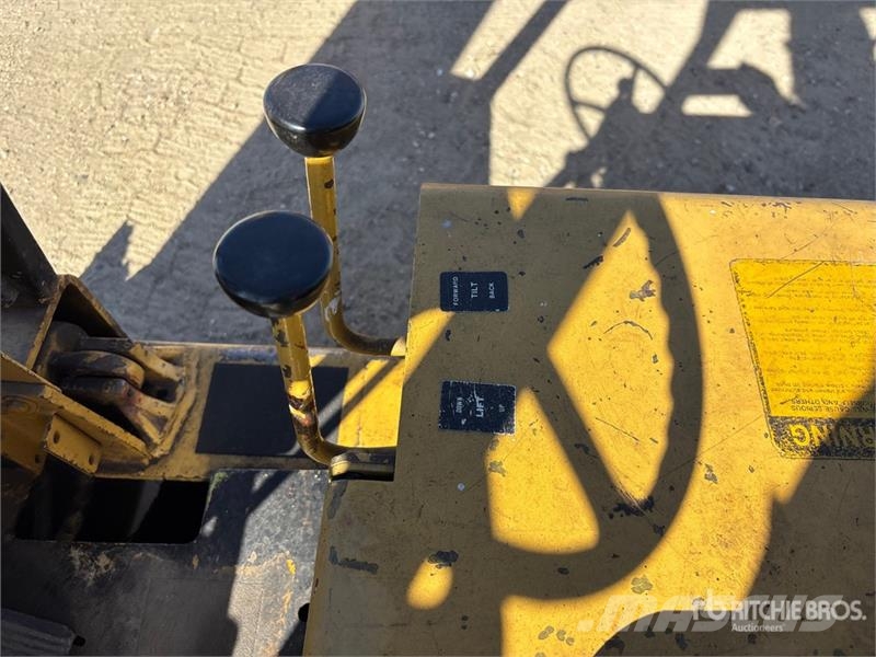 White Cushion Tire Forklift Інше