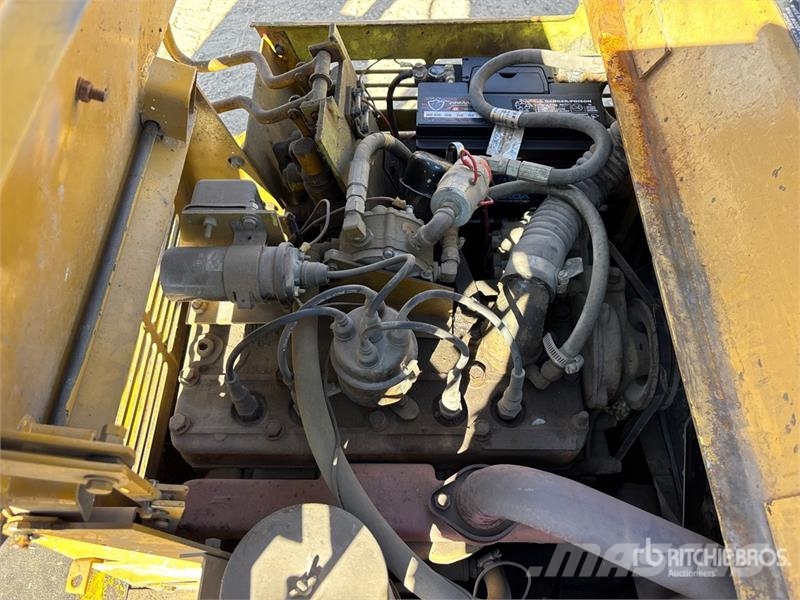 White Cushion Tire Forklift Інше