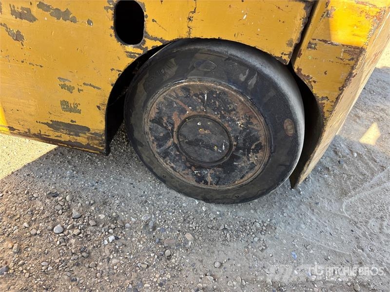 White Cushion Tire Forklift Інше