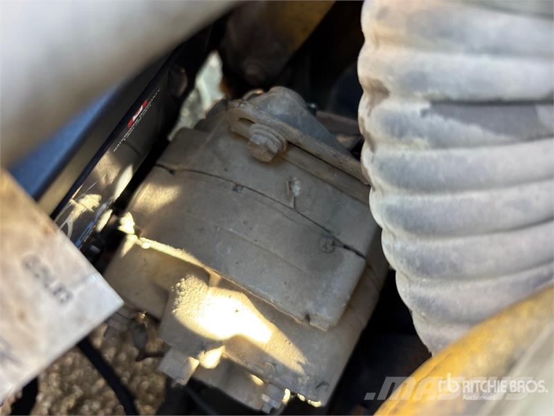 White Cushion Tire Forklift Інше