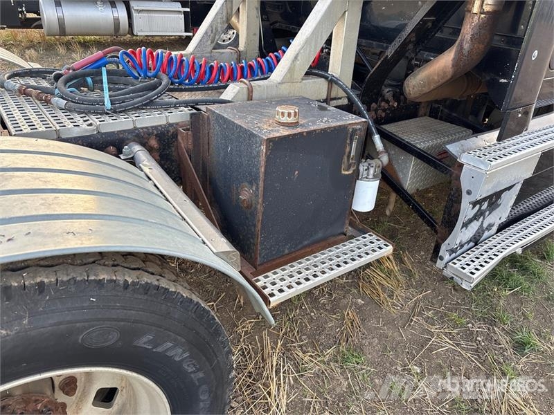 White/GMC T/A Sleeper Truck Tractor Sattelzugmaschinen