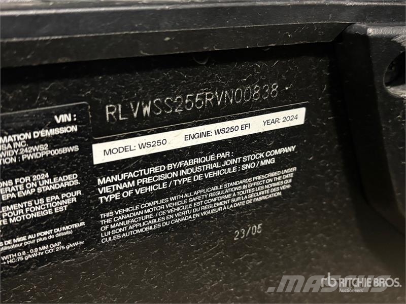 Widescape WS250 EFI Stand Up Snowmobile Снегоходы