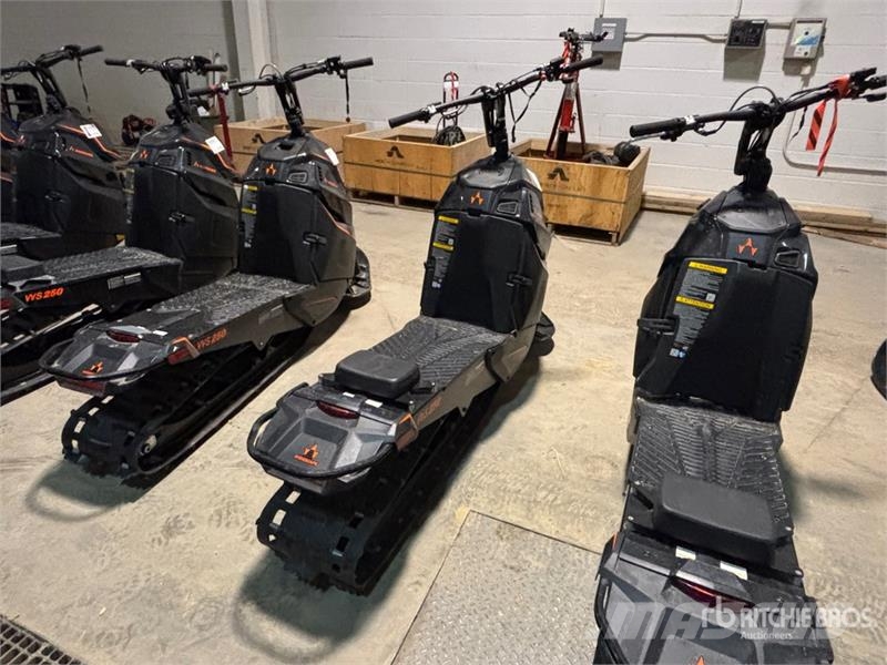 Widescape WS250 EFI Stand Up Snowmobile Moottorikelkat