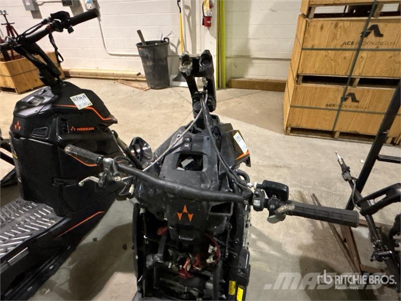  Widescape WS250 EFI Stand Up Snowmobile Снегоходы