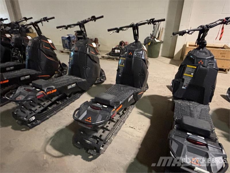  Widescape WS250 EFI Stand Up Snowmobile Moottorikelkat